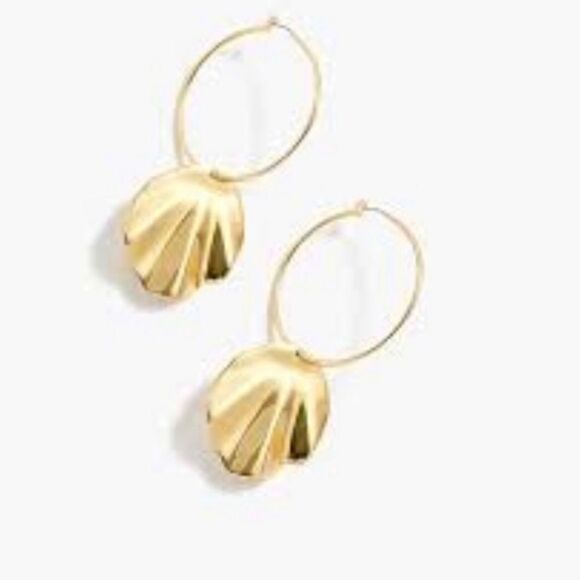 ✨ Shell Hoop Earrings
J.CREW✨ - Picture 2 of 4